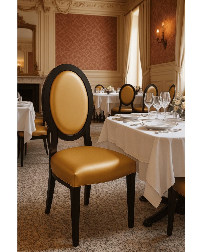 Silla de diseño con respaldo ovalado (última unidad)