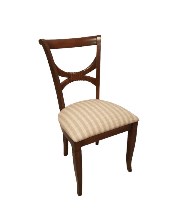 Silla Clásica de Madera con Tapizado Beige – Outlet (Última Unidad)