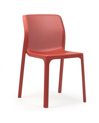 Silla Bit NARDI en resina y apilable para terraza, jardín y patio exterior en hogar y hostelería