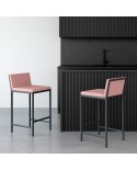 Taburete Gemma CANCIO medio tapizado y estructura metálica para cocina y hostelería. Ideal para encimera y barra de bar.