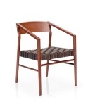 Sillón de madera con asiento trenzado para hostelería y hogar