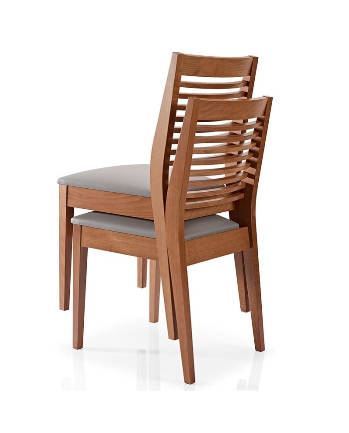 Silla de madera apilable con respaldo de lamas horizontales y asiento tapizado para hogar y hostelería