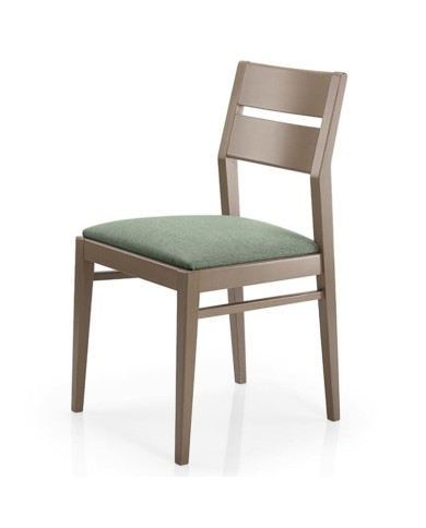 Silla de madera con asiento tapizado y respaldo de lamas para hogar y hostelería.