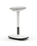 Taburete ergonómico LEO con base antideslizante y altura regulable para oficina