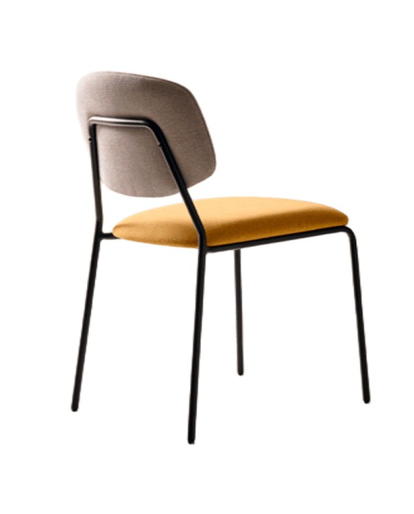 Silla de diseño contemporáneo con asiento acolchado