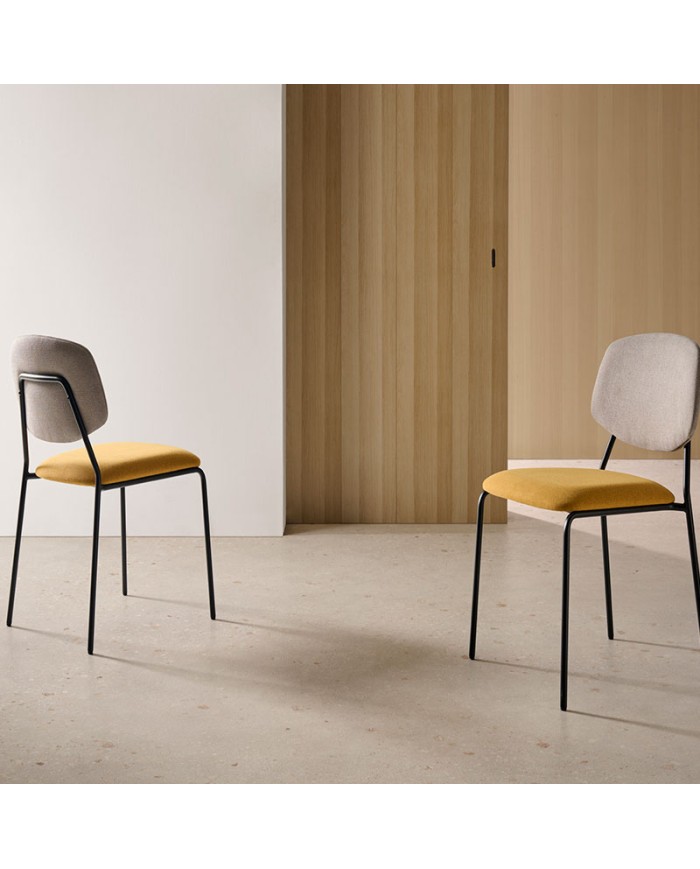 Silla N78 con patas de acero y tapizado personalizable