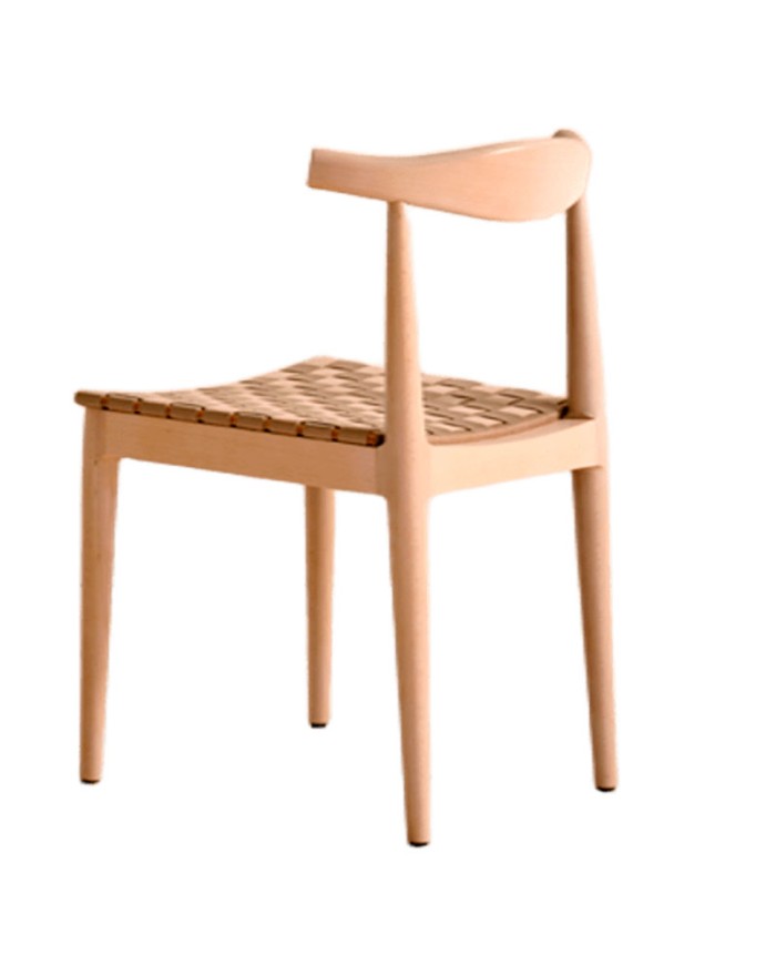 Silla de estilo natural con cincha y madera