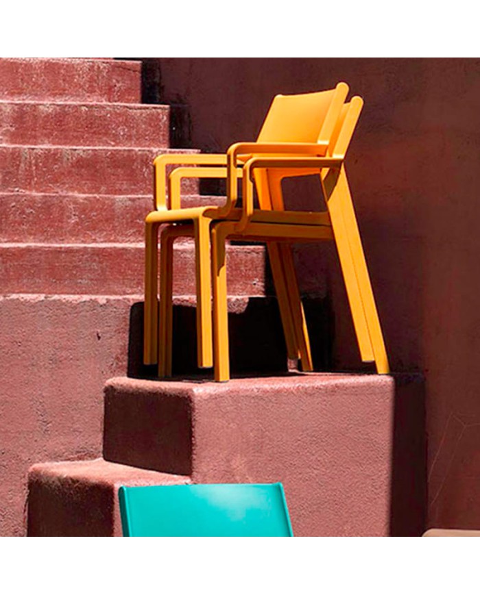 Sillón Trill NARDI apilable para terraza, jardín y hostelería