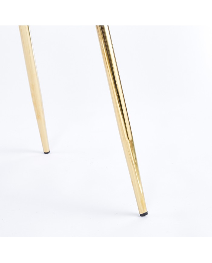 detalle patas doradas sillón m64