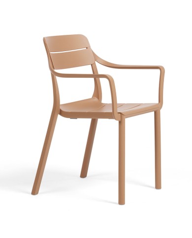 Sillón Cassia NARDI de polipropileno reforzado con fibra de vidrio para exterior en hogar y hostelería