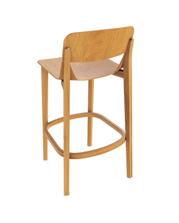 Taburete alto Leaf de TON para bares, restaurantes y hoteles.