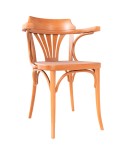 Sillón 25 TON 321 025 fabricado en madera de haya con asiento de madera.