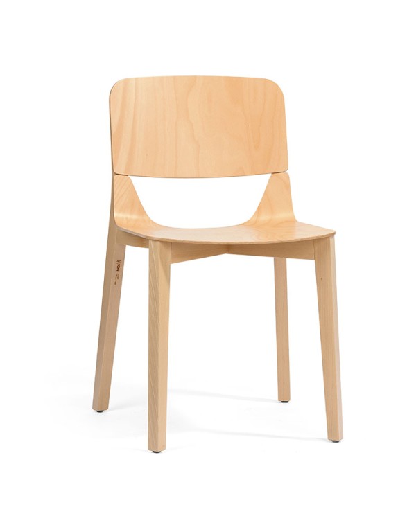 Silla TON Leaf de madera de haya con asiento en forma de hoja para hostelería.