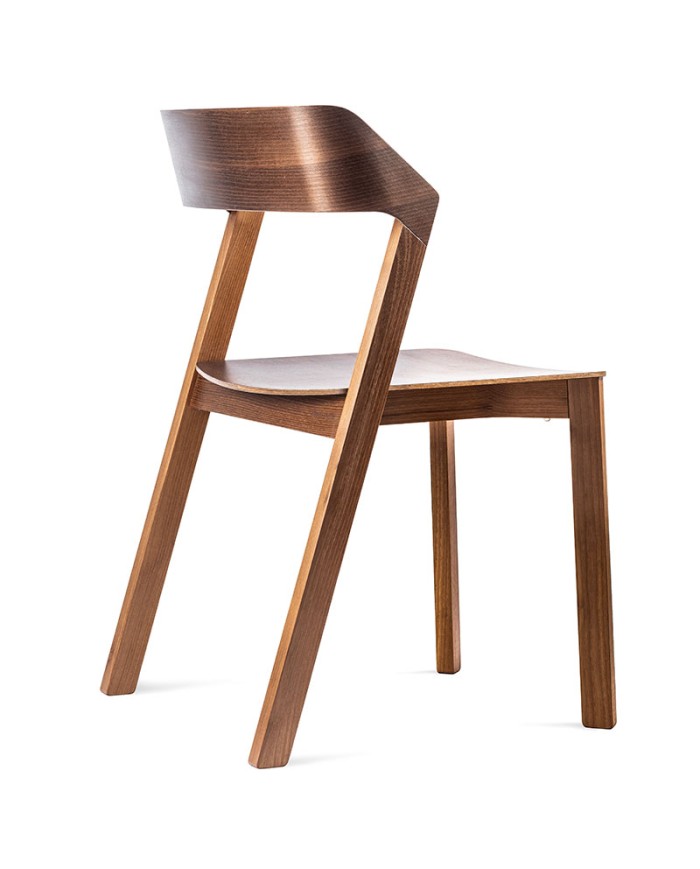 Silla Merano TON fabricada en madera de nogal.