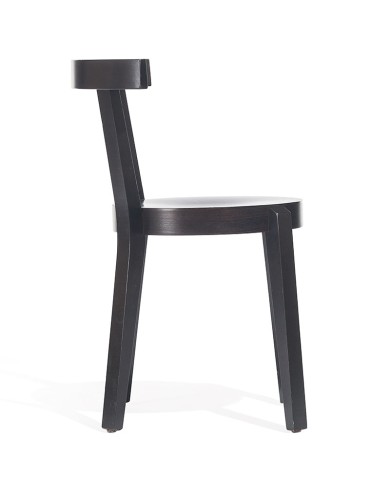 Silla Punton TON fabricada en madera de haya.